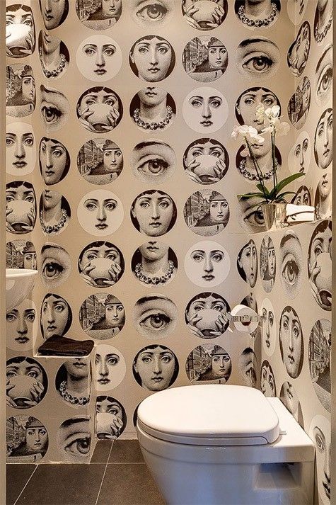 fornasetti_plates_wallpaper-bathroom3