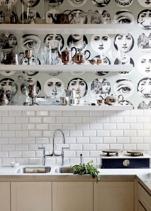 fornasetti_plates_wallpaper-kitchen